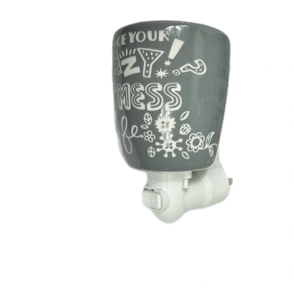 Scentsy crazy hot mess plug in Warmer new in box